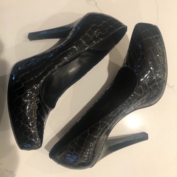 Gianni Bini  Heels - Picture 1 of 5